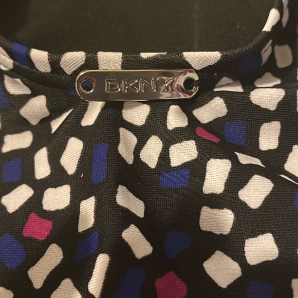 DKNY One Piece SWIMSUIT size 6 - Picture 6 of 9